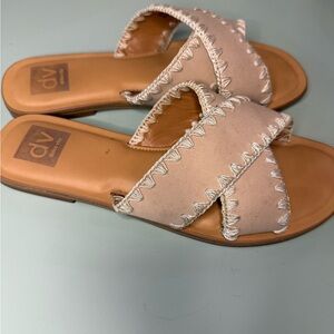 DV by Dolce Vita Women's Beige Crisscross Sandals